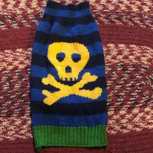 Dog/Puppy Sweater, w/outlined skeleton